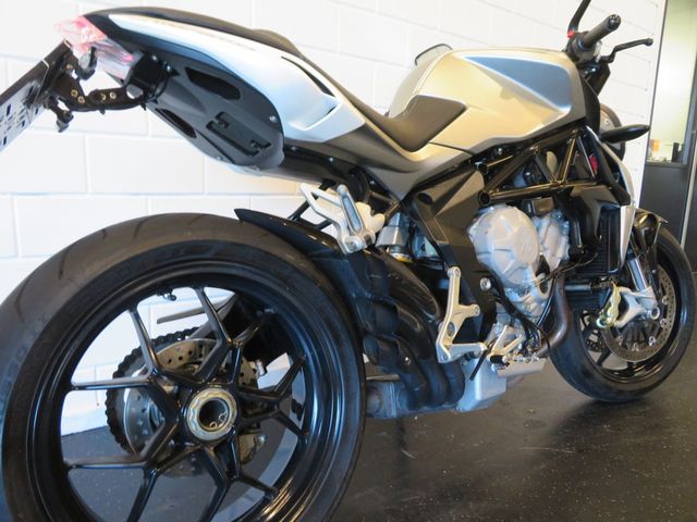 mv-agusta - brutale-675