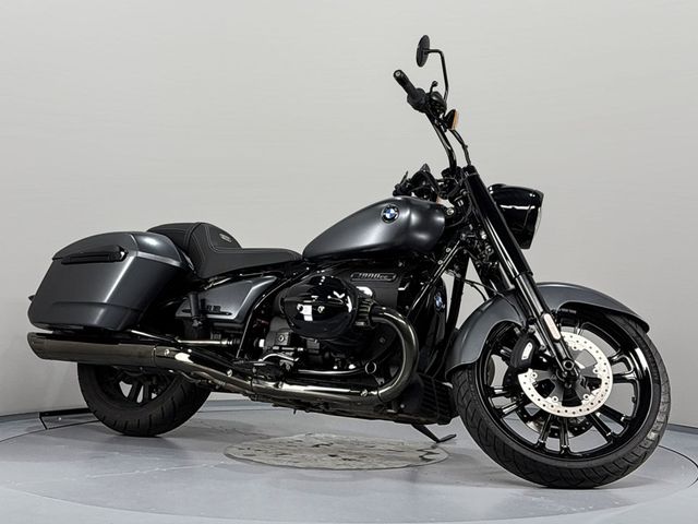 bmw - r-18-rocktane