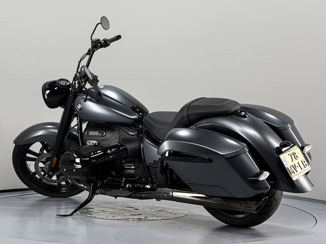 bmw - r-18-rocktane