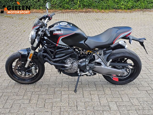 ducati - monster-821-stealth