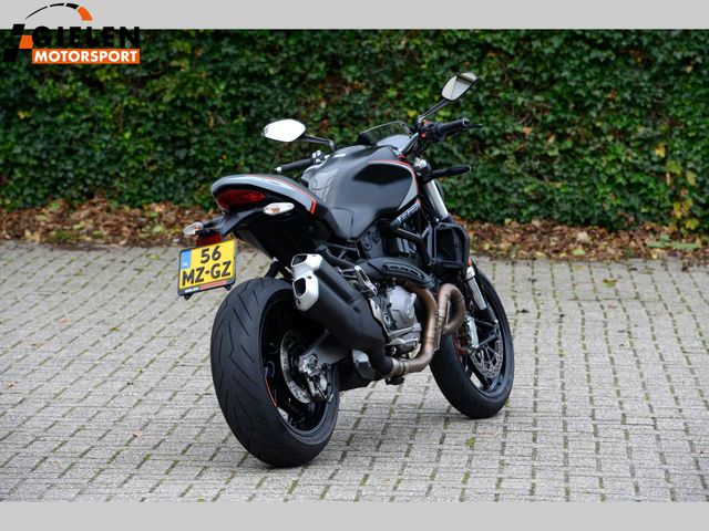 ducati - monster-821-stealth