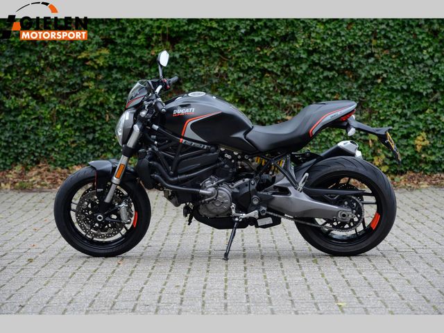 ducati - monster-821-stealth