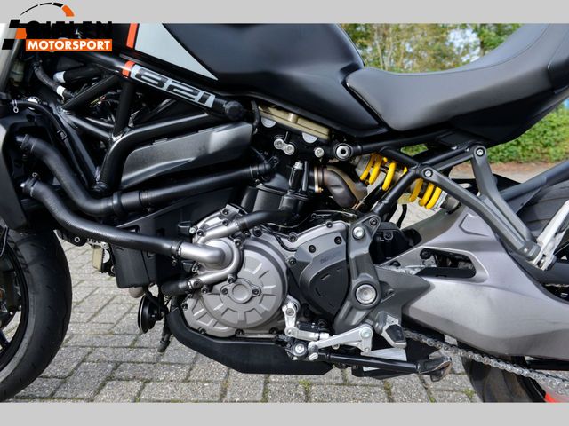 ducati - monster-821-stealth