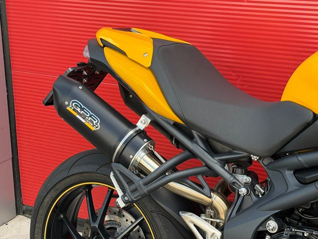 triumph - speed-triple-special-edition