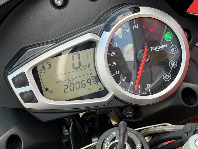 triumph - speed-triple-special-edition