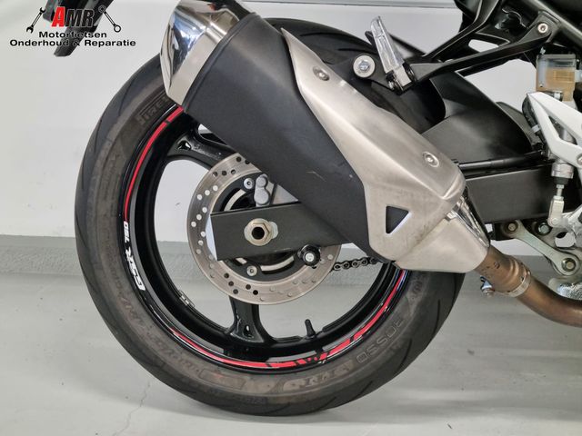 suzuki - gsr-750