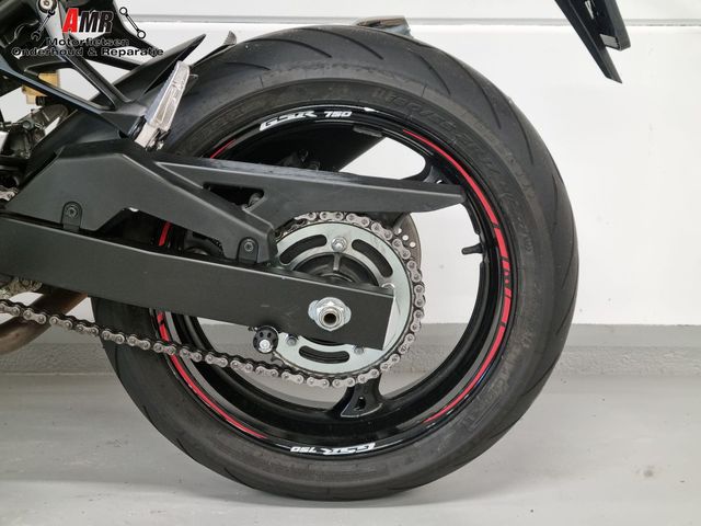 suzuki - gsr-750