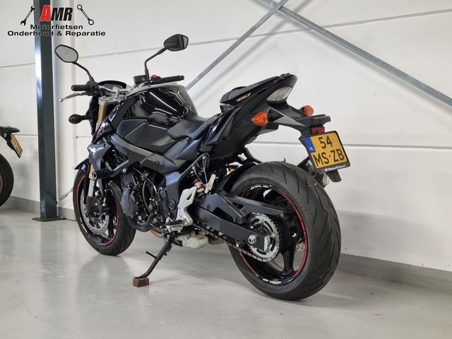 suzuki - gsr-750