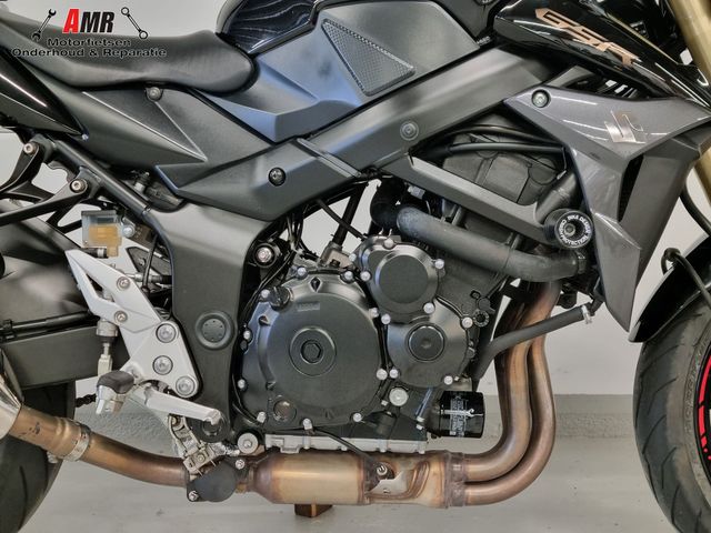 suzuki - gsr-750