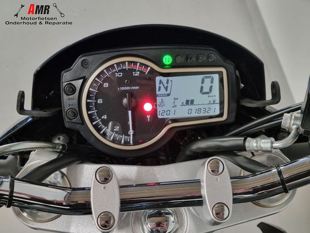 suzuki - gsr-750