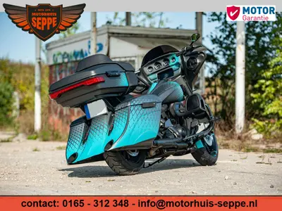 HARLEY-DAVIDSON ELECTRA GLIDE ULTRA SCREAMIN EAGLE CVO FLHTCUSE – foto 3