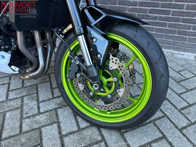 kawasaki - z900