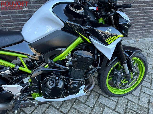 kawasaki - z900