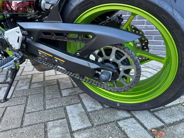 kawasaki - z900