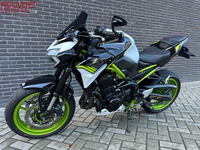 kawasaki - z900