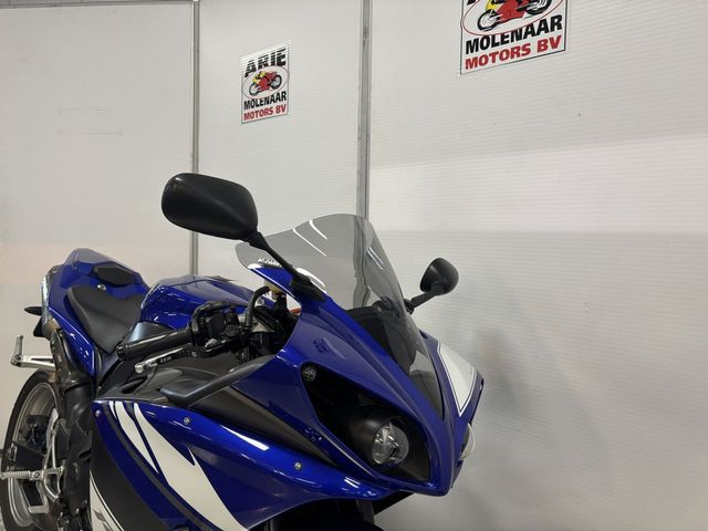 yamaha - yzf-r1