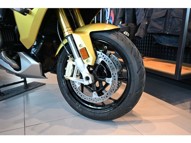 bmw - r-1250-rs