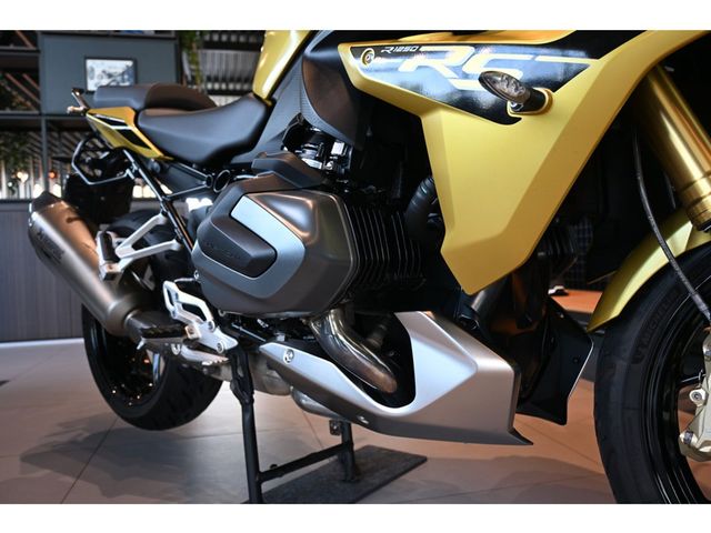 bmw - r-1250-rs
