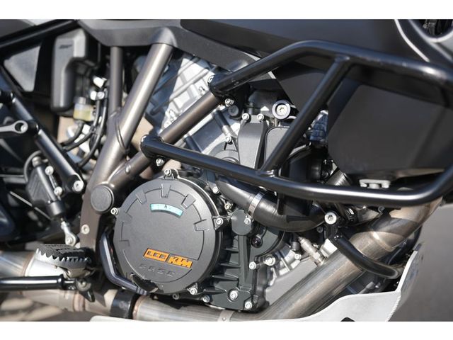ktm - 1290-super-adventure-s