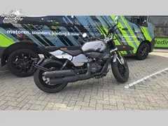 Benelli Leoncino Bobber 400 2026 nieuw – foto 2 van 6