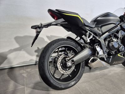 HONDA CBR 650 R – foto 4