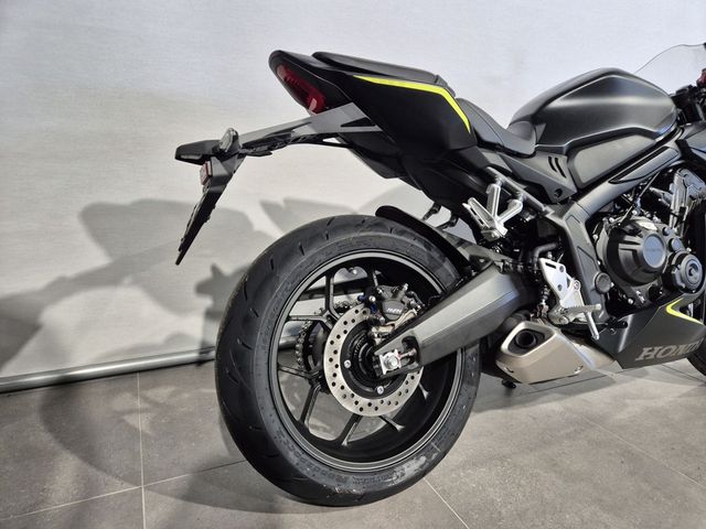 honda - cbr-650-r