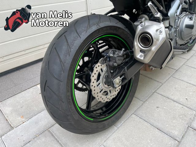 kawasaki - z900