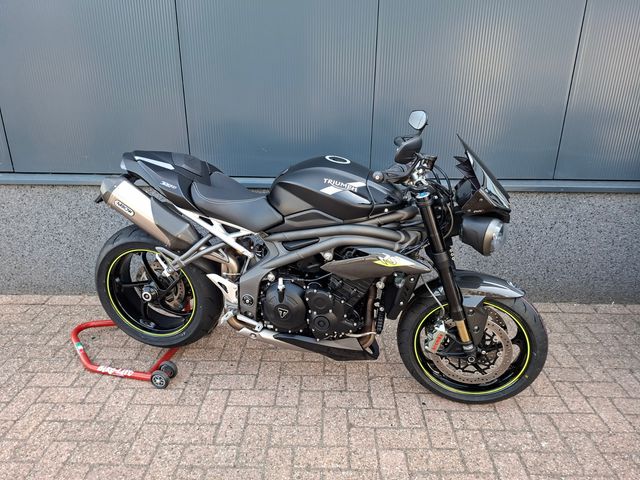 triumph - speed-triple-rs