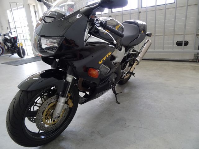 honda - vtr-1000-f-firestorm