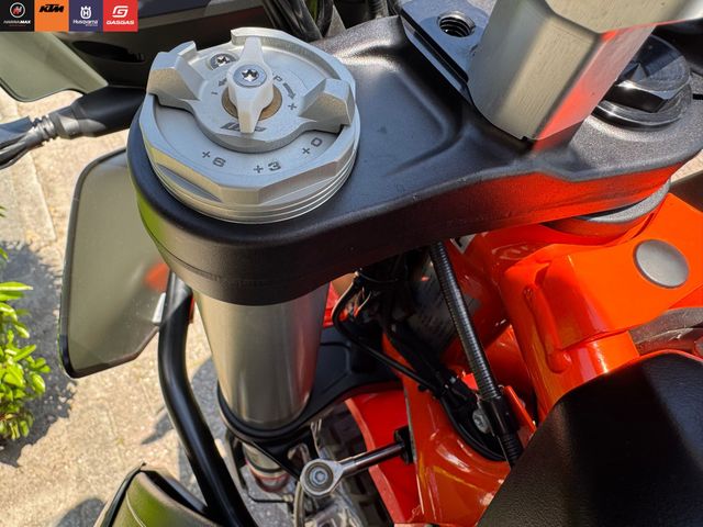 ktm - 890-adventure-r