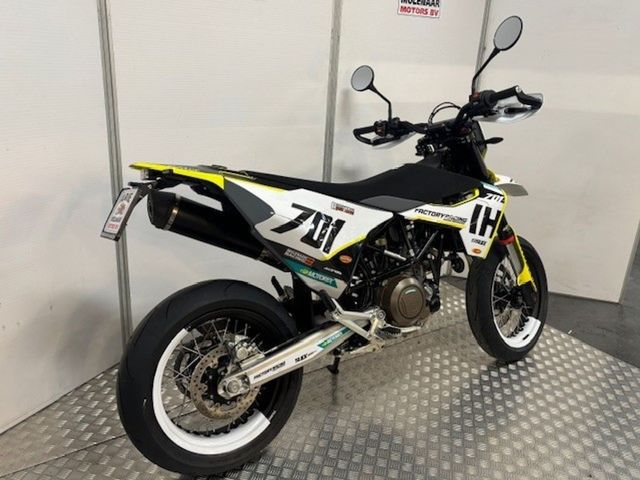 husqvarna - 701-supermoto