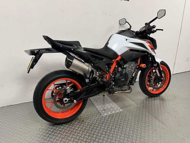 ktm - 890-duke-r