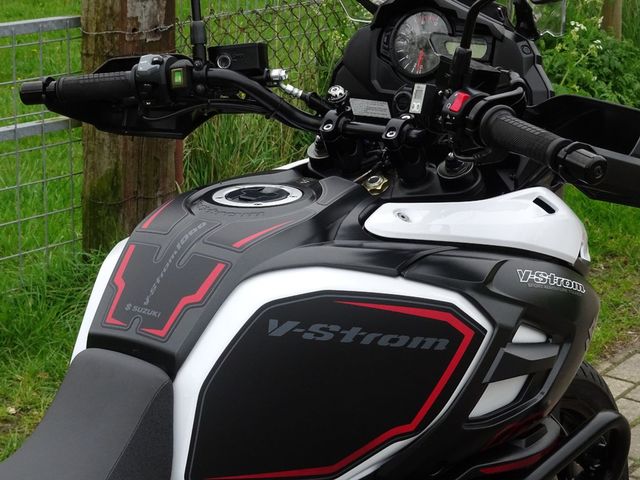 suzuki - v-strom-1000-abs