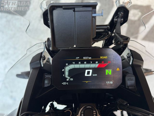 bmw - f-900-gs-adventure