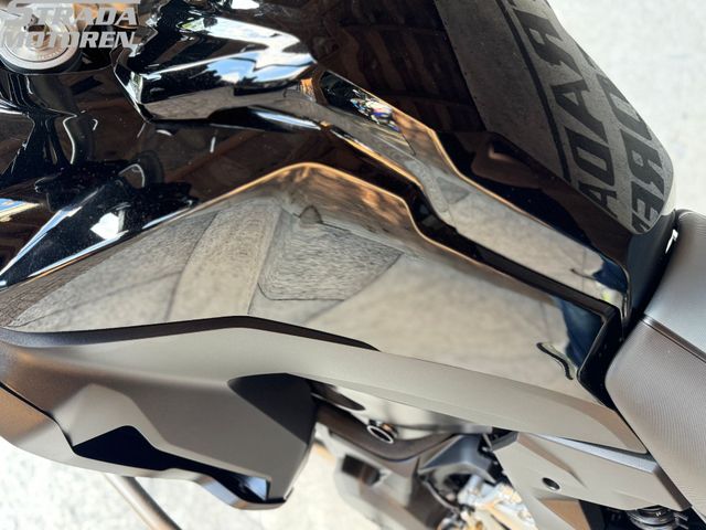 bmw - f-900-gs-adventure