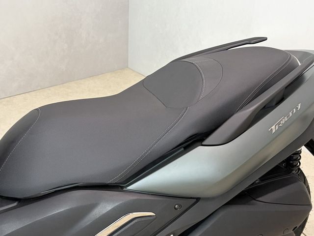 yamaha - tricity-300