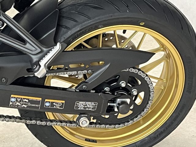 kawasaki - z900rs-se