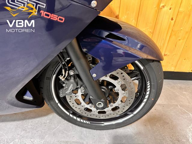 triumph - sprint-gt-abs