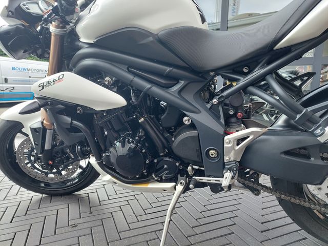 triumph - speed-triple-1050-abs
