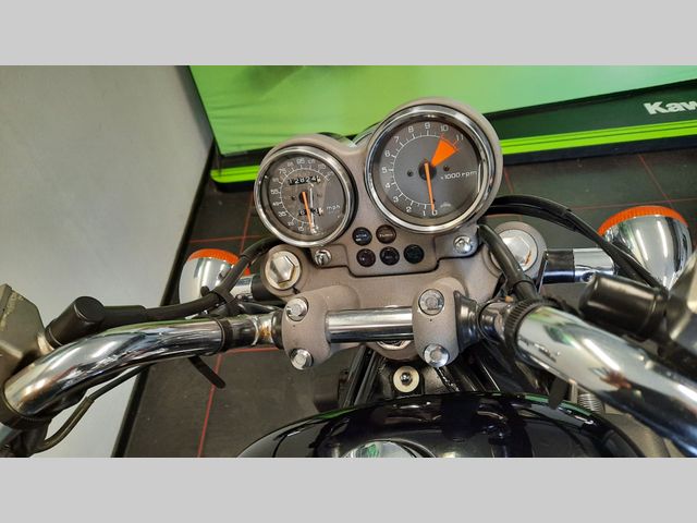 honda - vf-750-c-supermagna