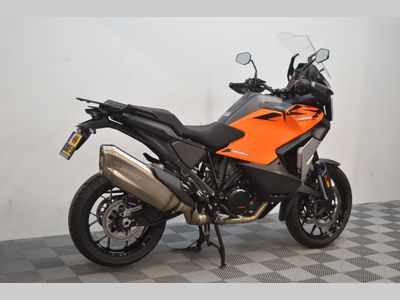 KTM 1390 SUPER ADVENTURE S EVO – foto 4
