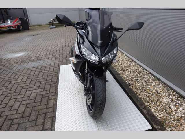 kawasaki - z-1000-sx-abs