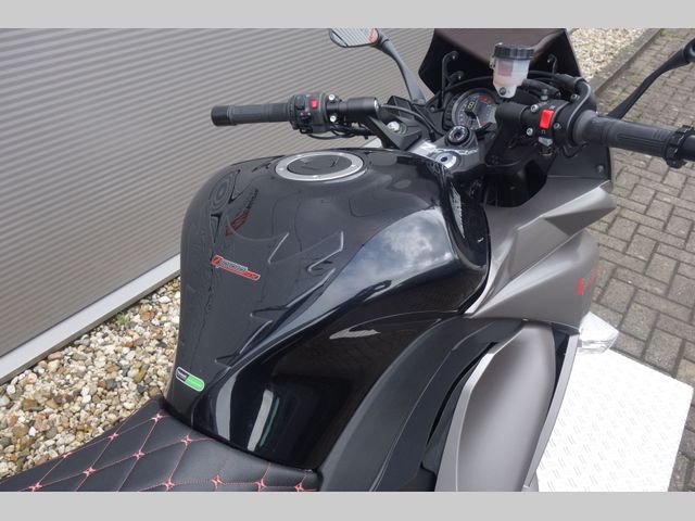 kawasaki - z-1000-sx-abs