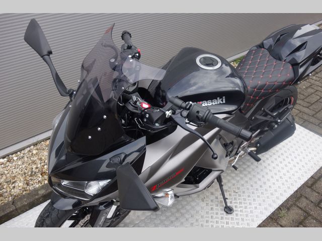 kawasaki - z-1000-sx-abs