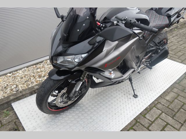 kawasaki - z-1000-sx-abs