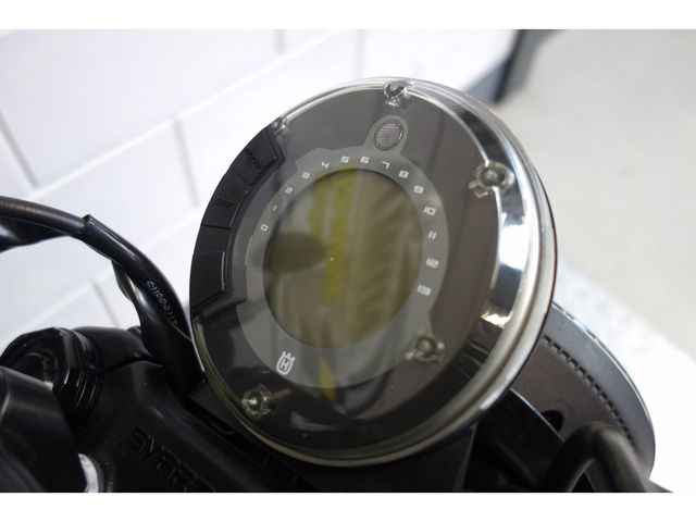 husqvarna - svartpilen-125