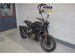 Husqvarna Svartpilen 125 2025 occasion – foto 3 van 8