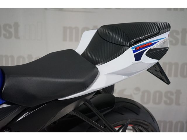 suzuki - gsx-r-750