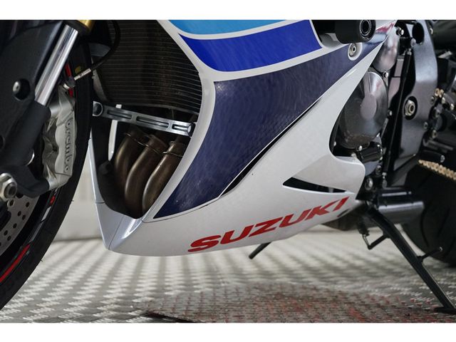suzuki - gsx-r-750