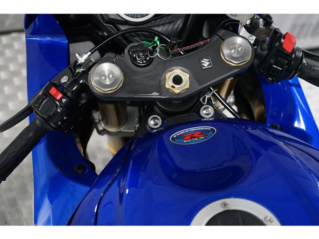 suzuki - gsx-r-750